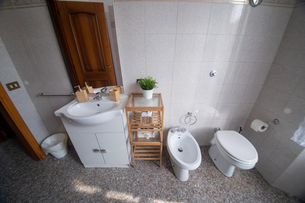 Dreams In Rome - Colosseum Apartment Esterno foto